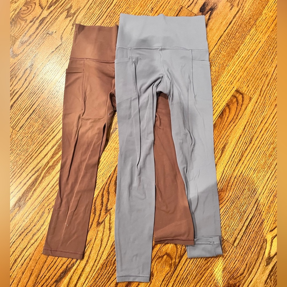 athlete salutation stash pocket II in light purple and brown set